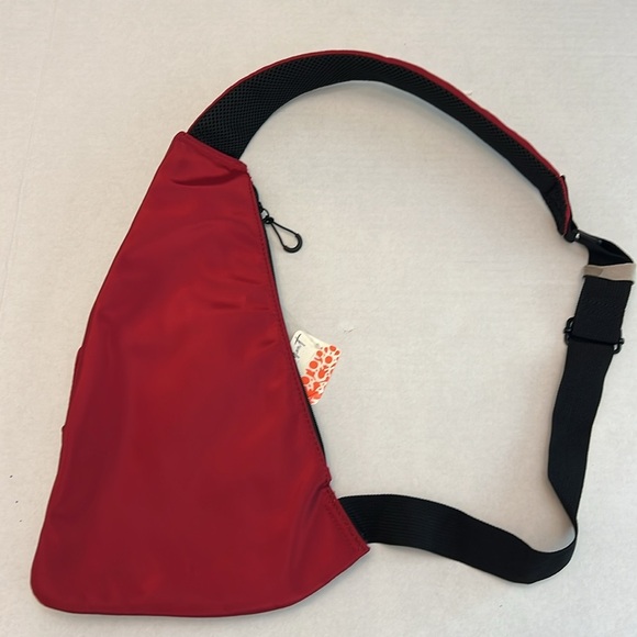 FREE PROPLE MOVEMENT RENEGADE SLING BAG RED NEW WITH TAGS - Picture 7 of 14